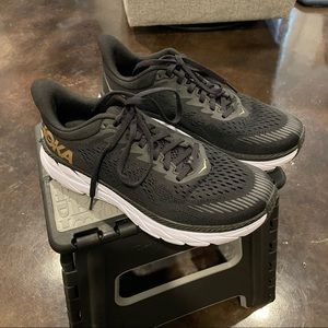 Excellent gently worn Hoka One One Clifton 7s